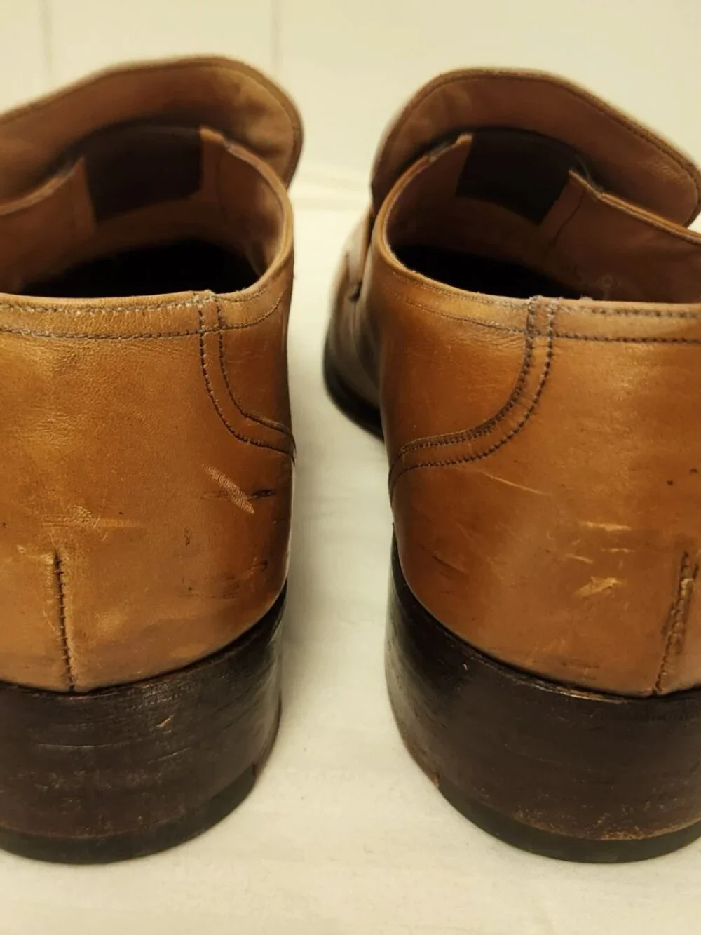 men's 1970s shoes 10.5 Florsheim Imperials two tone loafers